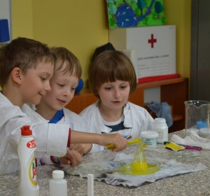 Malý vedátor – Tajomstvá vedy (Workshop pre MŠ) - 1 | Krúžky v škole