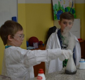 Malý vedátor – Tajomstvá vedy (Workshop pre MŠ) - 2 | Krúžky v škole