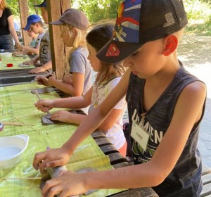 Čarovná hlina - tvoríme rukami (Workshop pre MŠ) - 2 | Krúžky v škole
